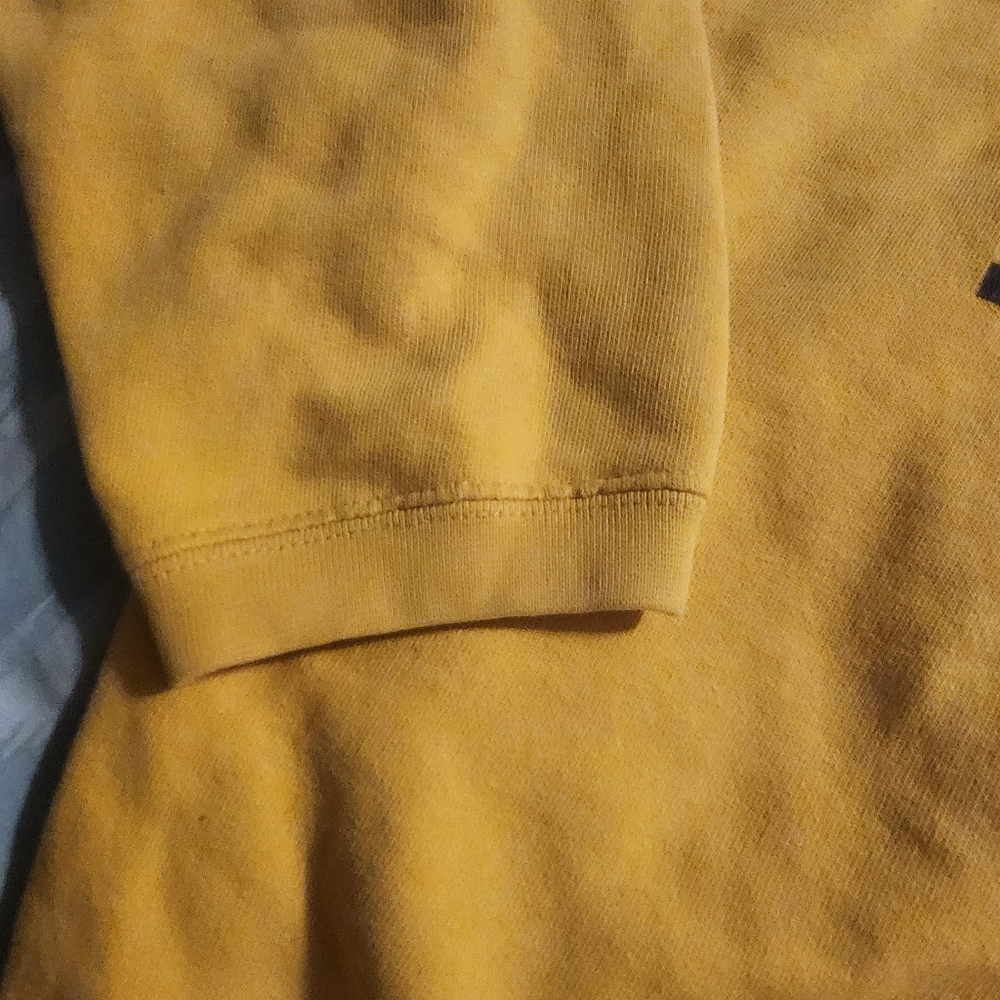 VTG Michigan Wolverines Sweatshirt Men's Size Large Yellow‎ Crewneck Pullover - Picture 3 of 8